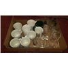 Image 1 : Box of bowling mugs and glasses