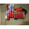 Image 3 : New Orion signal flare gun and handheld Marine red signal flares