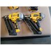 Image 7 : 4 DEWALT CORDLESS 10V NAIL GUNS