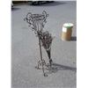 Image 1 : 4 foot decorative metal stand and with bundle of ground stakes