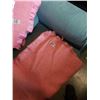 Image 2 : 2 KENWOOD WOOL BLANKETS