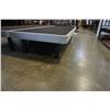 Image 2 : QUEENSIZE BED PLATFORM