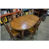 Image 2 : ANTIQUE CARVED OAK CRANK DINING TABLE WITH 2 LEAFS AND 6 CHAIRS