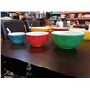 Image 2 : VINTAGE RED GREEN AND BLUE PYREX MIXING BOWLS