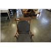 Image 2 : Vintage rocking chair