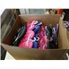 Image 3 : BOX OF NEW SANDALS