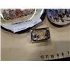 Image 4 : eastern plate, bowl and case
