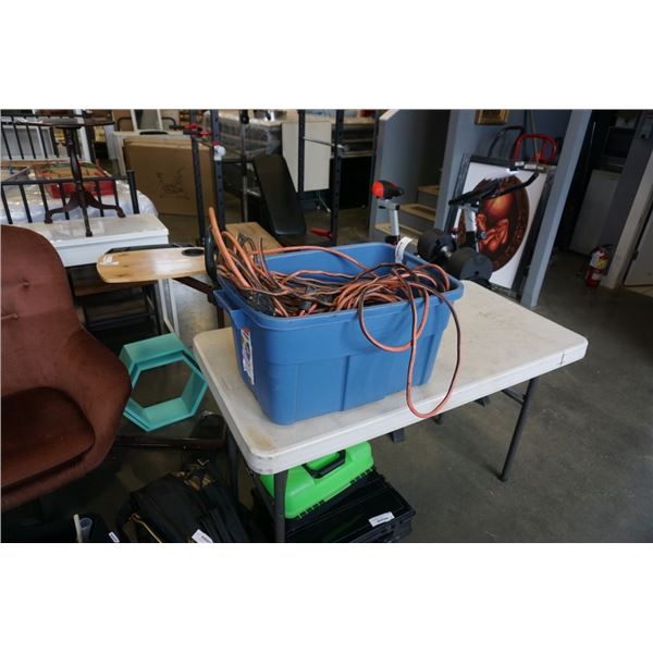 TOTE WITH 2 LARGE EXTENTION CORDS