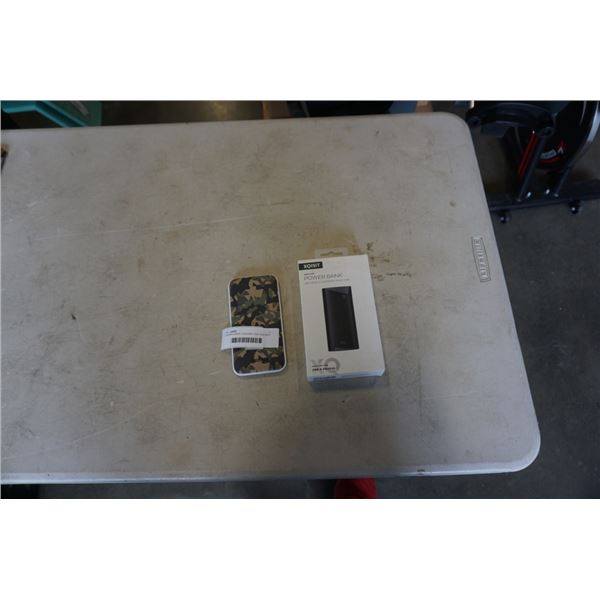 2 POWER BANKS 10000 MAH AND 5200 MAH