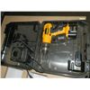 Image 1 : Dewalt 12 Volt Drill Kit