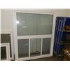 Image 1 : Bay Window