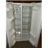 Image 2 : Frigidaire White Fridge