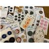 Image 4 : LOT OF VINTAGE CARDED BUTTONS