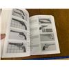 Image 5 : WESTERN TOY GUNS IDENTIFICATION AND VALUE GUIDE BOOK