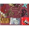 Image 6 : MISC JEWELRY LOT VINTAGE ESTATE COSTUME ETC