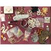 Image 1 : MISC JEWELRY LOT VINTAGE ESTATE COSTUME ETC