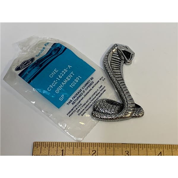 NEW FORD EMPLEM COBRA