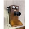 Image 1 : ANTIQUE NORTHERN ELECTRIC OAK WALL PHONE