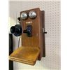Image 2 : ANTIQUE NORTHERN ELECTRIC OAK WALL PHONE
