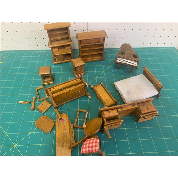 LOT OF HOME-MADE WOODEN DOLL FURNITURE SOME BROKEN