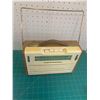 Image 3 : VINTAGE PHILCO TRANSISTOR RADIO
