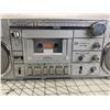Image 5 : VINTAGE CANDLE TAPE PLAYER RADIO BOOM BOX POWERS ON