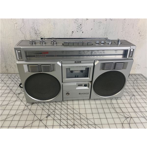 VINTAGE HITACHI STEREO CASSETTE RECORDER POWERS ON