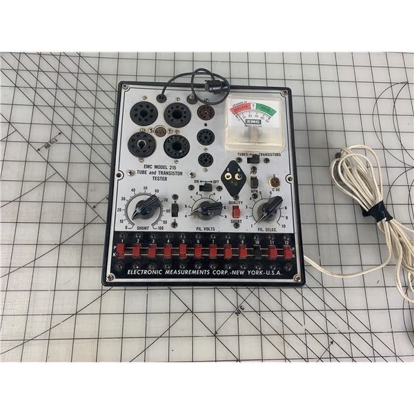 EMC MODEL 215 VINTAGE TUBE AND TRANSISTOR TESTER POWERS ON