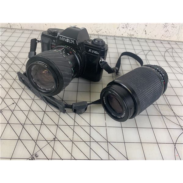 VINTAGE MINOLTA CAMERA