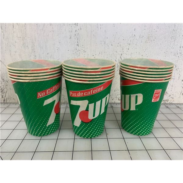 LOT OF VINTAGE 7-UP WAX PAPER CUPS