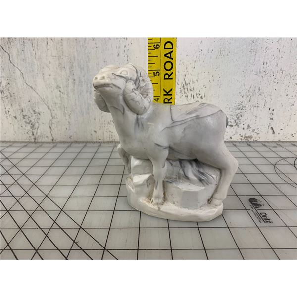 PEARLITE RAM CARVING FEOM MARBLECRAFT