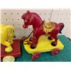 Image 3 : LOT OF 2 VINTAGE RELIABLE HORSE PULL TOYS