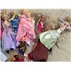 Image 3 : LOT OF BARBIES