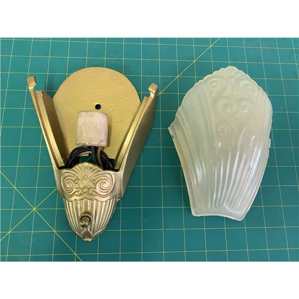 ANTIQUE WALL SCONCE LIGHT