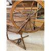 Image 2 : ANTIQUE SPINNING WHEEL STANDS 42.5" TALL