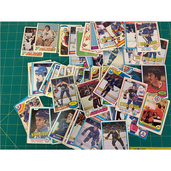 LOT OF HOCKEY CARDS 70s 80s