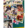 Image 4 : LOT OF HOCKEY CARDS 70s 80s