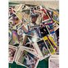 Image 3 : LOT OF BASEBALL CARDS 80s 90s