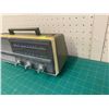 Image 3 : VINTAGE SWEET SOUND TRANSISTOR RADIO