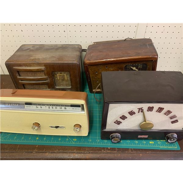 LOT Of 4 RADIOS REPAIR OR PARTS