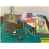 Image 1 : MISC LOT WOOL CARDERS HANKIES ETC