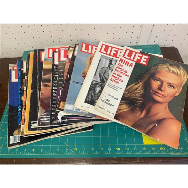 LOT OF LIFE MAGAZINES