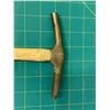 Image 2 : VINTAGE PATENTED GW MOUNT TACK UPHOLSTERY BRASS HAMMER