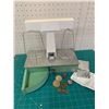 Image 1 : VINTAGE WHITE MONARCH SCALE WITH COIN WEIGHTS