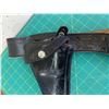 Image 5 : LEATHER HANDGUN HOLSTER AND BELT BIANCHI 27K