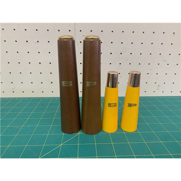 RETRO SALT AND PEPPER SHAKERS