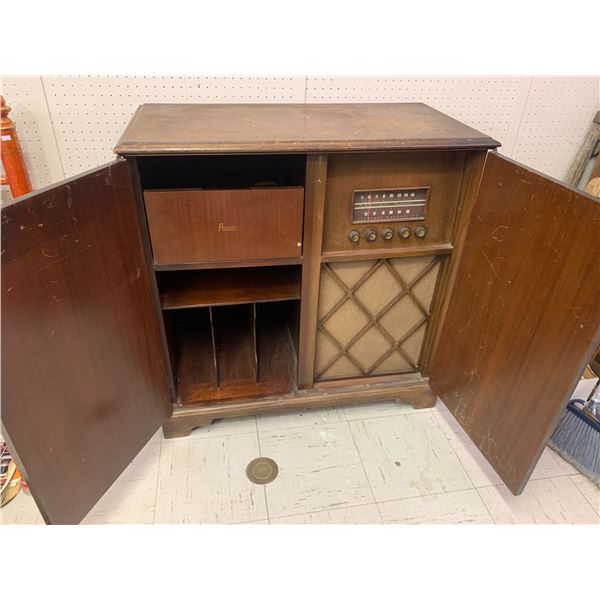 ANSLEY CABINET RADIO RECORD PLAYER PROJECT, NO RECORD PLAYER 36.5" TALL X 36" X 18"