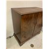 Image 6 : ANSLEY CABINET RADIO RECORD PLAYER PROJECT, NO RECORD PLAYER 36.5" TALL X 36" X 18"