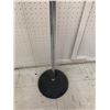 Image 2 : MICROPHONE STAND