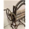 Image 8 : LARGE LAUNDRY WRINGER PRESS STANDS 54" TALL